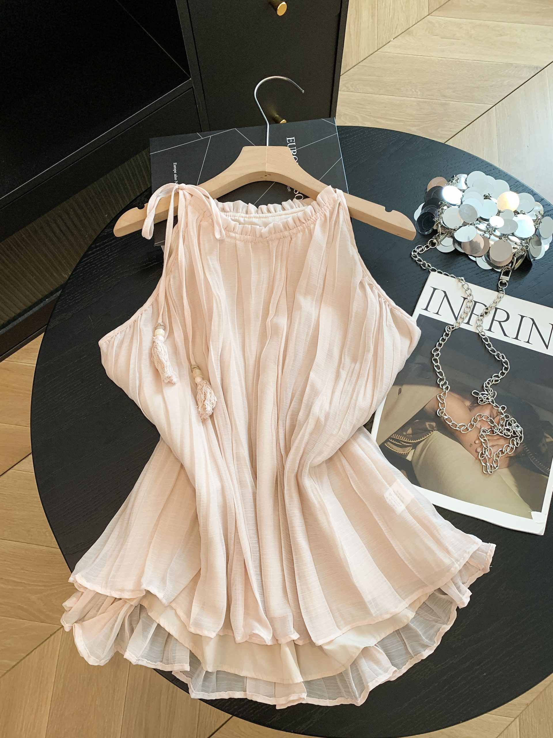 Women's Halter Neck Ruffle Sleeveless Tank Top 2026 Summer Loose Slimming Chic Outerwear - Image 4