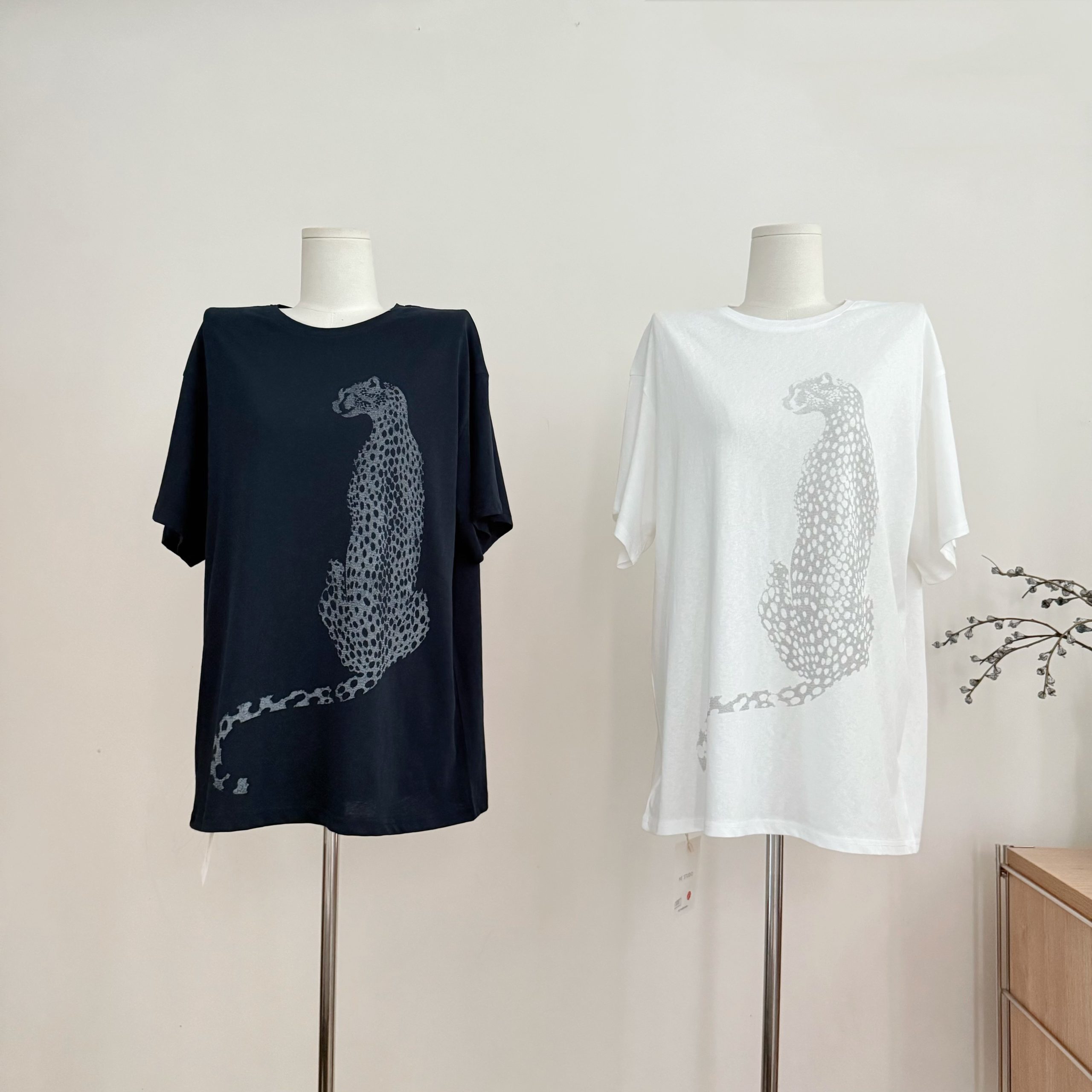 Laareetoo 70% Cotton Leopard Print Short Sleeve T-Shirt for Women Summer 2026 New Mid-Length Loose Slimming Top