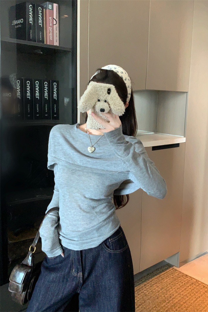 Women's Faux Two-Piece Knit Sweater with Cape Detail Early Autumn Design - Image 5